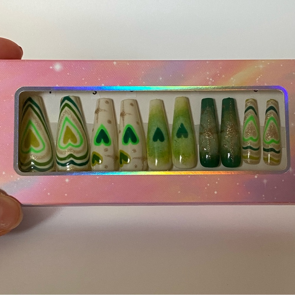 Handmade press on nails. Long coffin shape. StPatrick’s day. 20 nails. 10 sizes